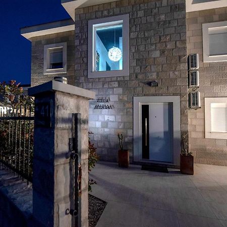 Luxury Villa Miriam With Private Pool And Jet Pool Near Dubrovnik Ivanica Exterior photo