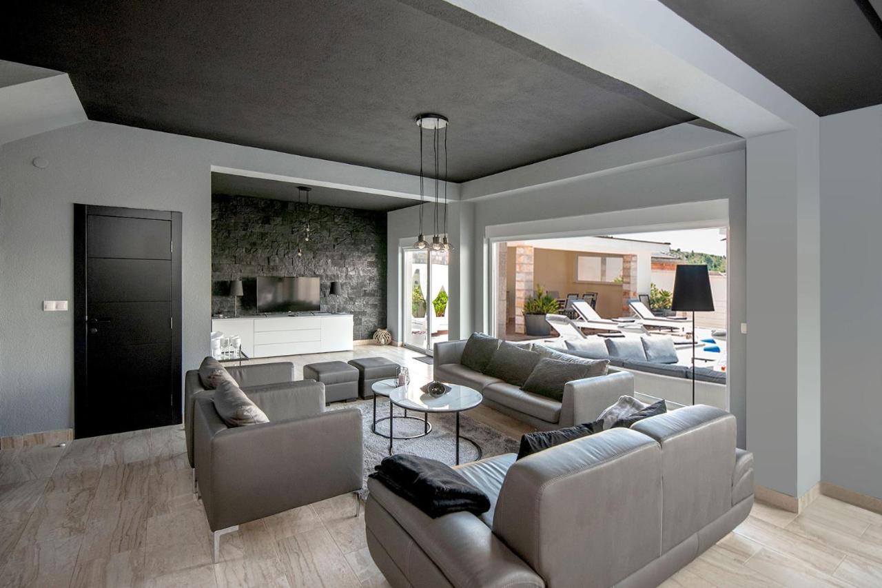 Luxury Villa Miriam With Private Pool And Jet Pool Near Dubrovnik Ivanica Exterior photo